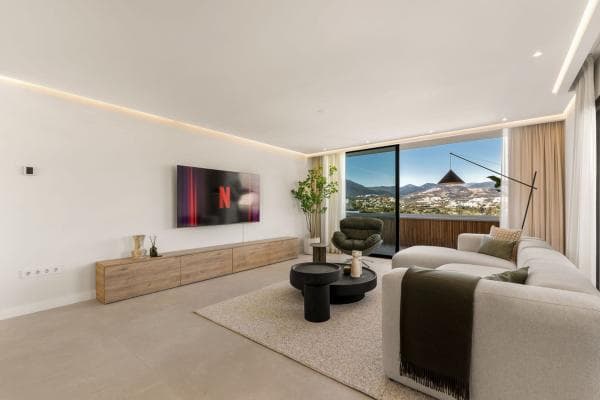 Ático en venta en Ático en Calle de las Adelfas, 7, Nueva Andalucía, Marbella, Marbella thumbnail 2