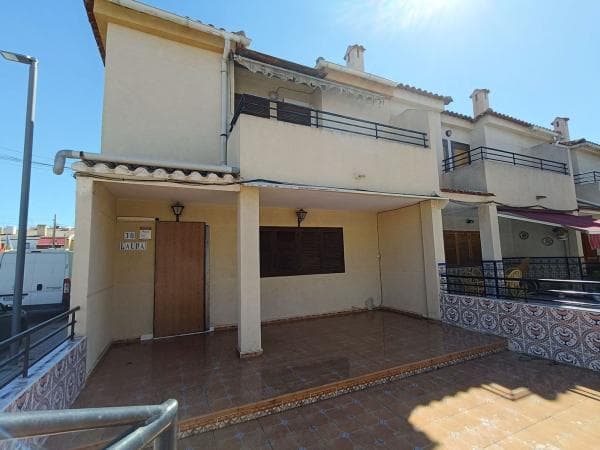Chalet independiente en venta en Casa o chalet en Calle Tobarra, Dolores, Dolores
photo 1