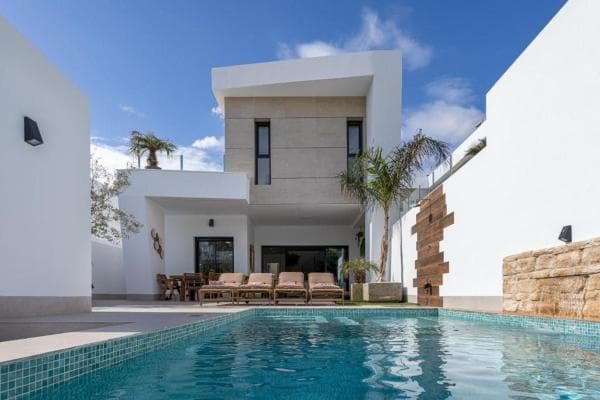 Chalet independiente en venta en Casa o chalet en Dolores, Dolores
photo 1