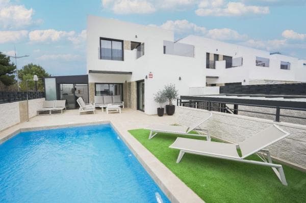 Chalet independiente en venta en Casa o chalet en Calle Elche, Dolores, Dolores
photo 1
