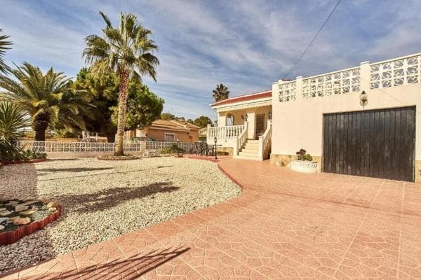 Casa o chalet independiente en Plaza Príncipe de Asturias, Formentera del Segura thumbnail 1