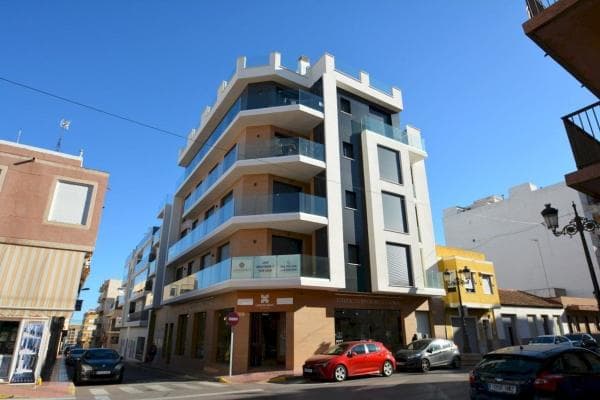 Ático en venta en Ático en Calle Crevillent, 6, Zona Pueblo, Guardamar del Segura, Guardamar del Segura photo 1