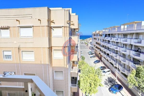 Venta de piso en Piso en Calle Pintor Antonio López, 9, Las Viñas, Guardamar del Segura, Guardamar del Segura
photo 1