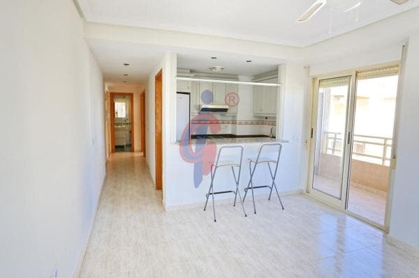 Venta de piso en Piso en Calle Pintor Antonio López, 9, Las Viñas, Guardamar del Segura, Guardamar del Segura
thumbnail 2