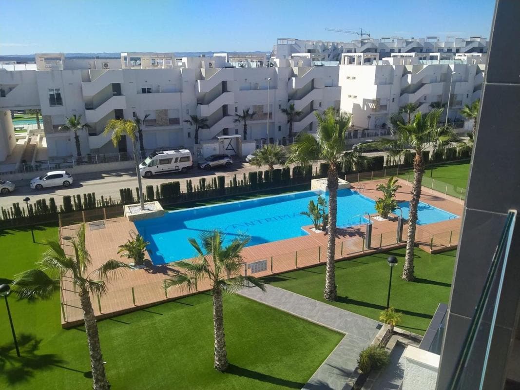 Sale of apartment in Piso en Urbanizaciones, Guardamar del Segura, Guardamar del Segura
photo 2