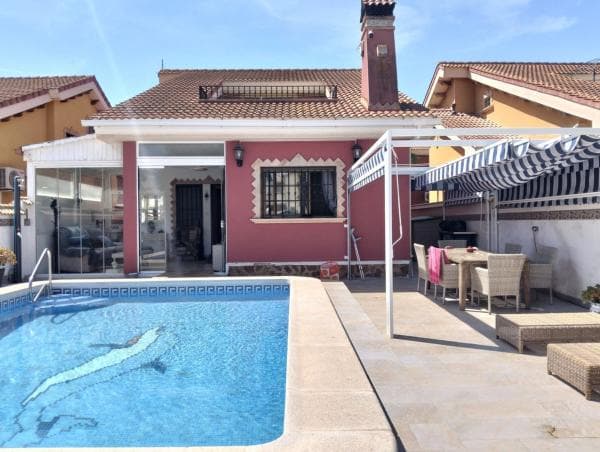 Duplex en venta en Dúplex en Avenida Joaquín Chapaprieta, 31, Urbanizaciones, Guardamar del Segura, Guardamar del Segura thumbnail 2