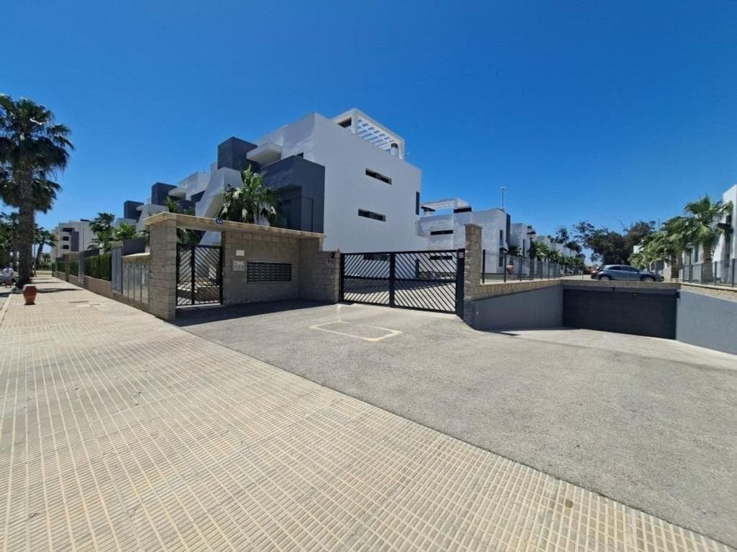 Sale of apartment in Piso en Calle el Tomello, 26, Urbanizaciones, Guardamar del Segura, Guardamar del Segura
photo 4