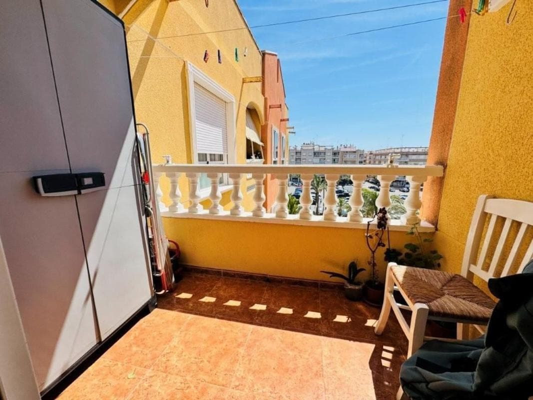Sale of apartment in Piso en Las Viñas, Guardamar del Segura, Guardamar del Segura
photo 2