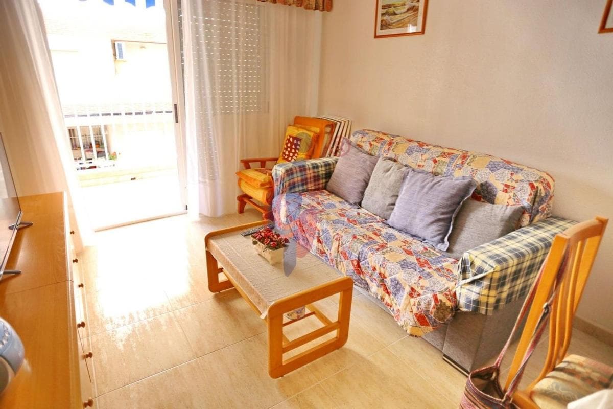 Sale of apartment in Piso en Calle Hermanos Bazán, 4, Las Viñas, Guardamar del Segura, Guardamar del Segura
photo 5