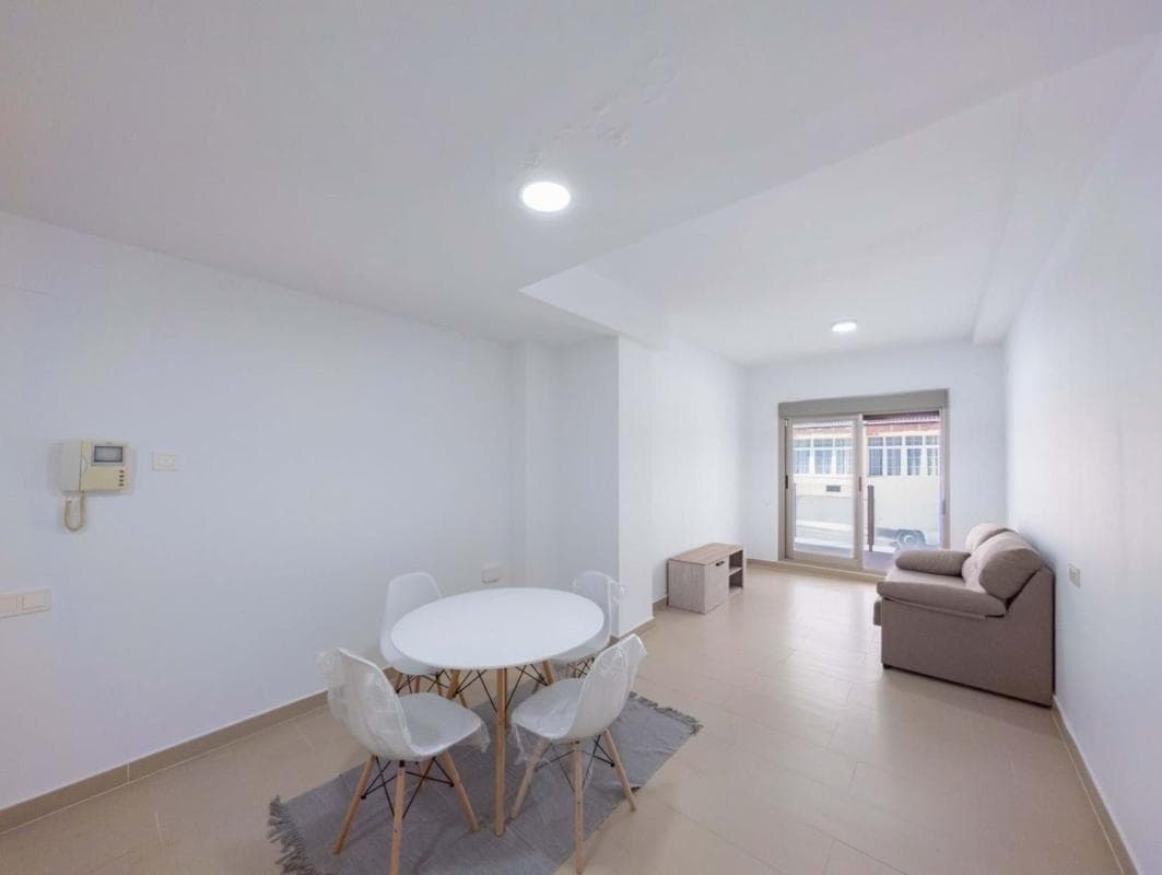 Sale of apartment in Piso en Calle Blasco Ibáñez, 74, Guardamar Playa, Guardamar del Segura, Guardamar del Segura
photo 4