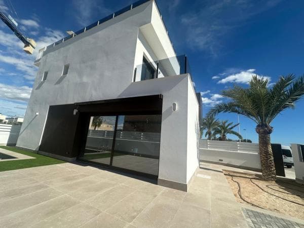 Casa o chalet independiente en Guardamar Playa, Guardamar del Segura thumbnail 2