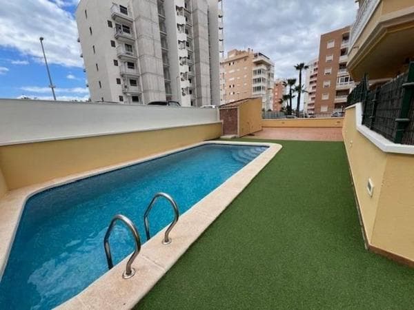 Venta de piso en Piso en Calle Ingeniero Juan Garcia, Puerto Deportivo, Guardamar del Segura, Guardamar del Segura
thumbnail 1