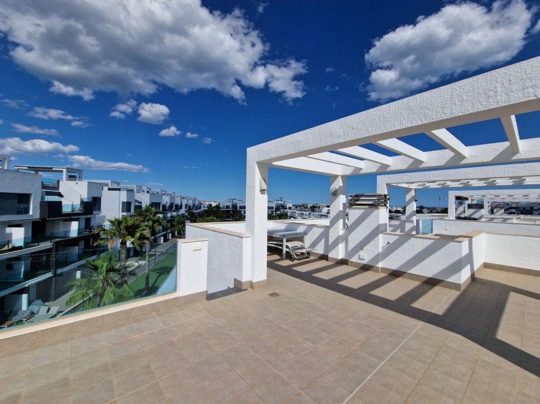 Sale of apartment in Piso en Avenida el Ras Gran, Urbanizaciones, Guardamar del Segura, Guardamar del Segura
photo 3