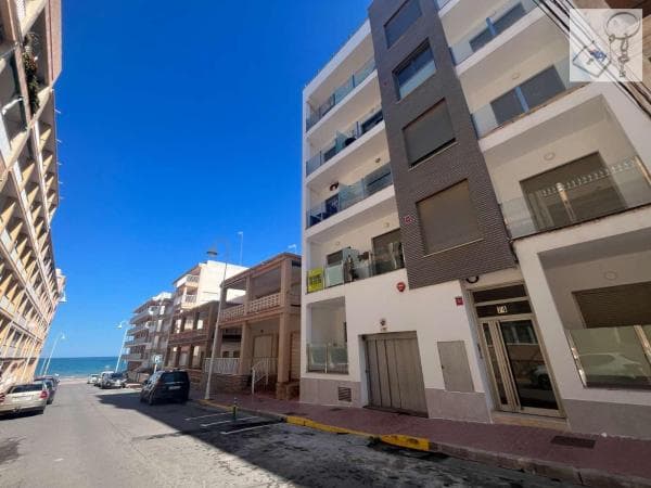 Venta de piso en Piso en Calle Blasco Ibáñez, Guardamar Playa, Guardamar del Segura, Guardamar del Segura
photo 1
