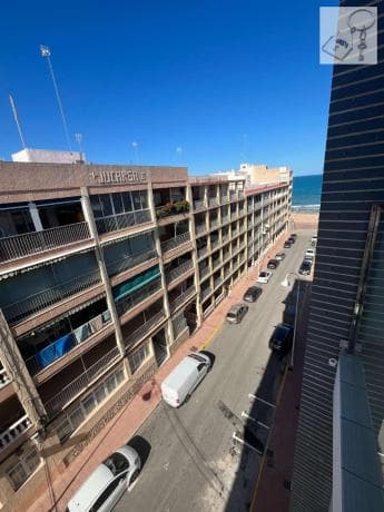 Venta de piso en Piso en Calle Blasco Ibáñez, Guardamar Playa, Guardamar del Segura, Guardamar del Segura
thumbnail 1