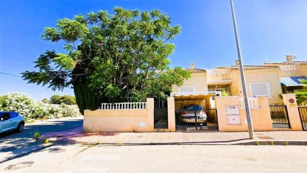 Chalet pareado en Calle la Palomina, Urbanizaciones, Guardamar del Segura thumbnail 1