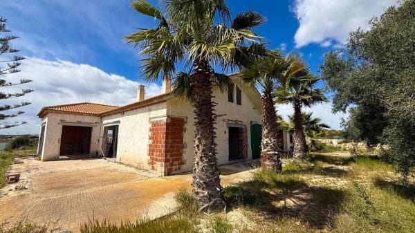 Chalet independiente en venta en Casa o chalet en Urbanizaciones, Guardamar del Segura, Guardamar del Segura
thumbnail 1