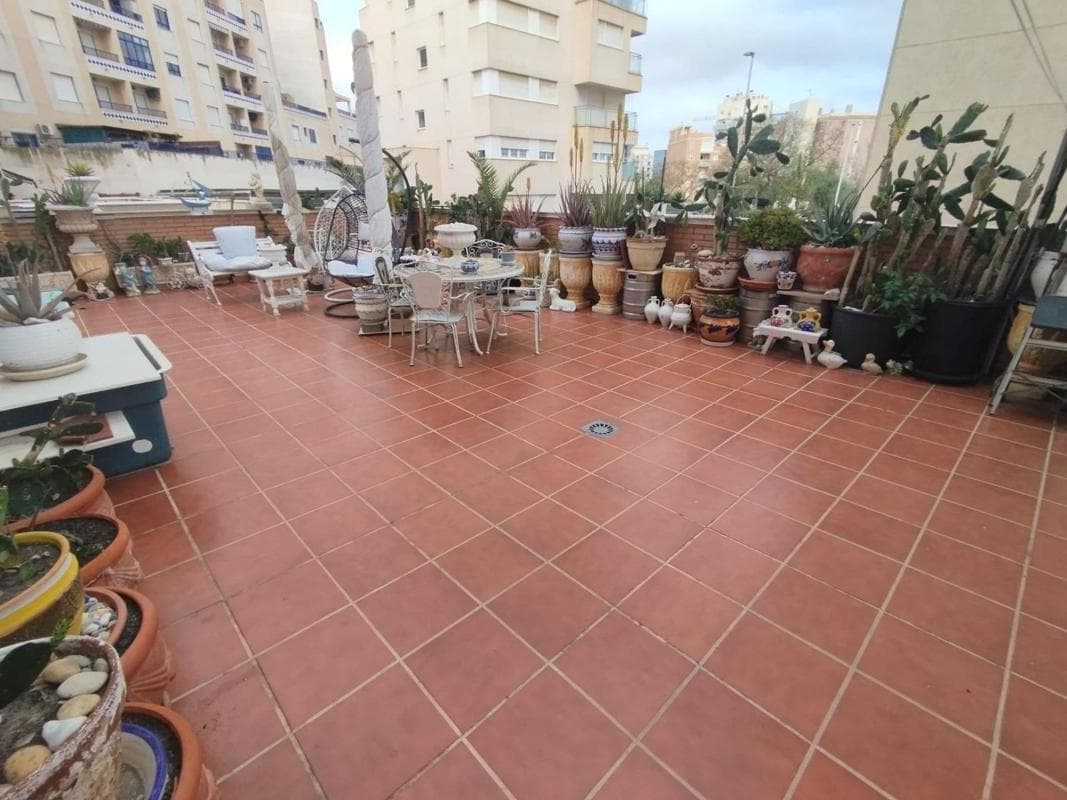 Sale of apartment in Piso en Calle Riu Segura, Zona Pueblo, Guardamar del Segura, Guardamar del Segura
photo 4