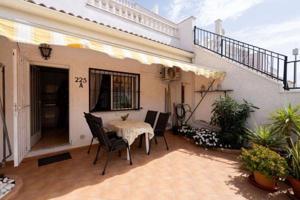 Chalet adosado en Urbanización Pinomar, Urbanizaciones, Guardamar del Segura photo 1