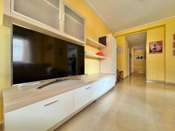 Venta de piso en Piso en Calle Cartagena, Zona Pueblo, Guardamar del Segura, Guardamar del Segura
thumbnail 2