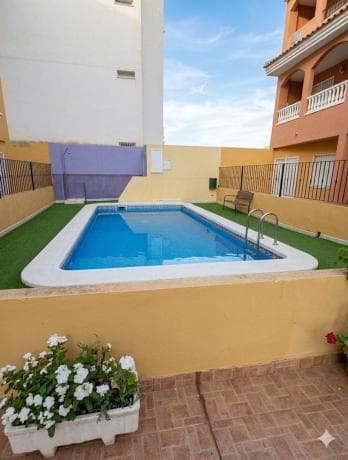 Venta de piso en Piso en Calle Atenas, 10, Jacarilla, Jacarilla
photo 1