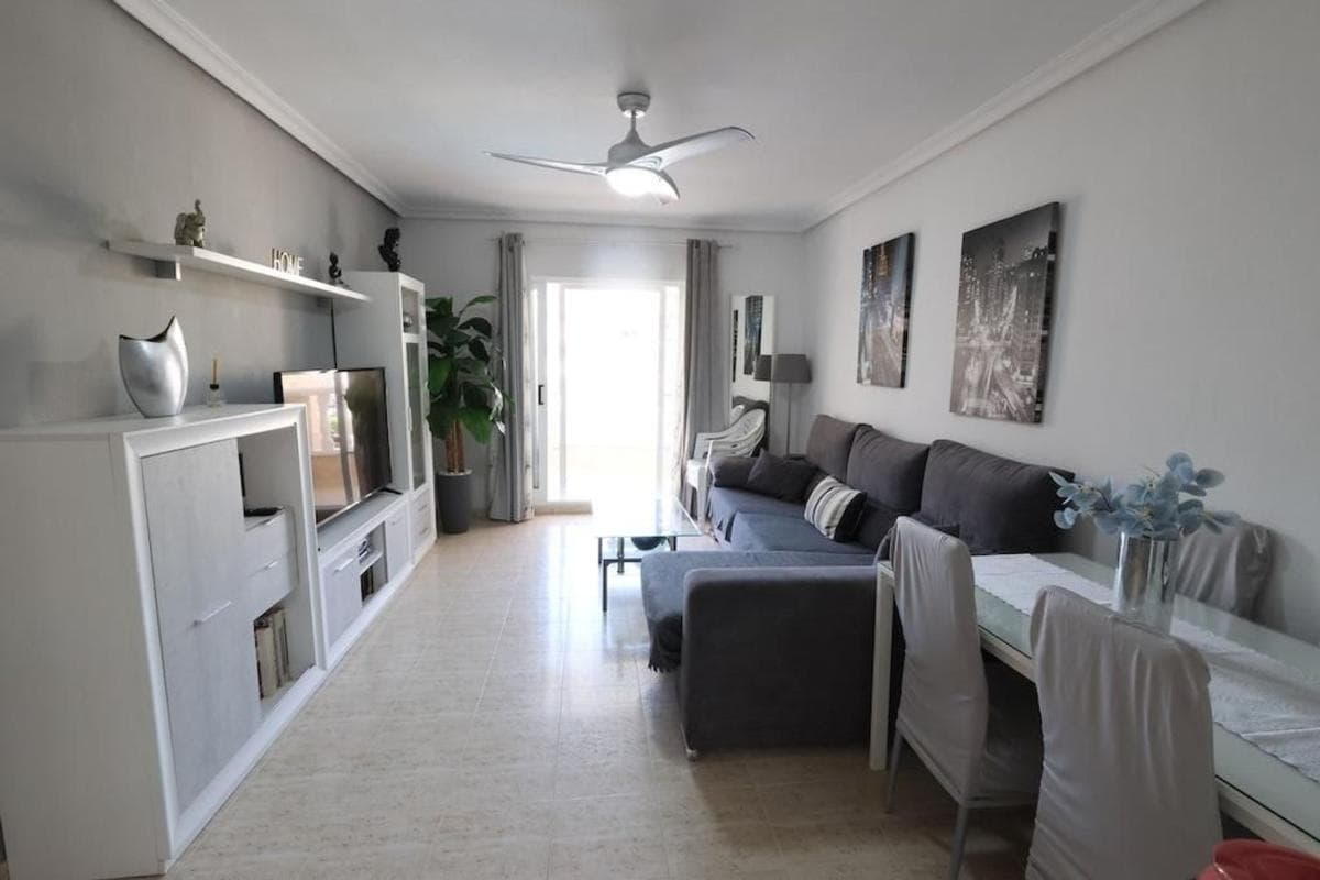 Sale of apartment in Piso en Los Europeos, Torrevieja, Torrevieja
photo 4