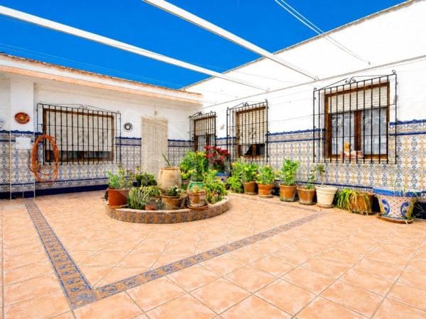 Chalet adosado en Calle Padre Damián, 3, Los Montesinos thumbnail 2