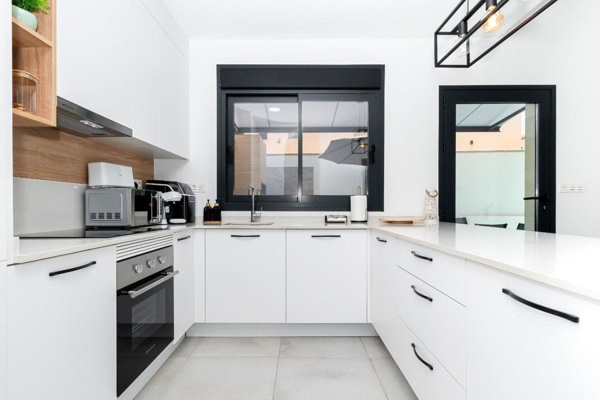 Properties for sale and rent in Spain photo 5