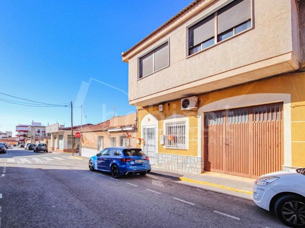 Propiedades en venta y alquiler en España photo 2