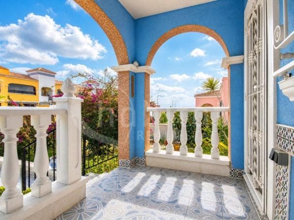 Chalet adosado en Avenida Riegos de Levante, 2, Los Montesinos thumbnail 2