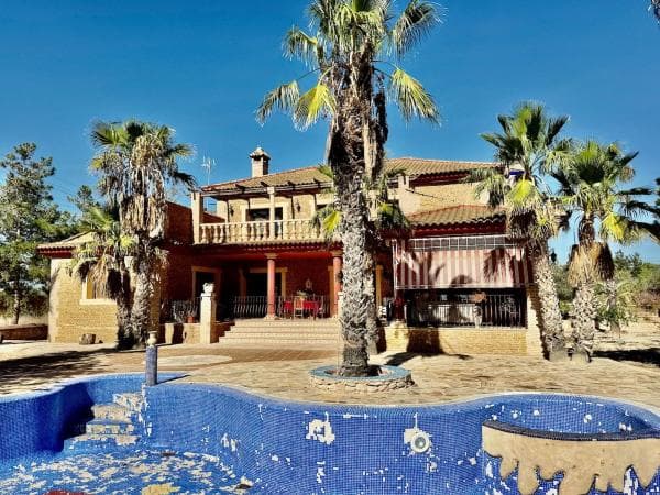 Chalet independiente en venta en Casa o chalet en Los Montesinos, Los Montesinos
thumbnail 1