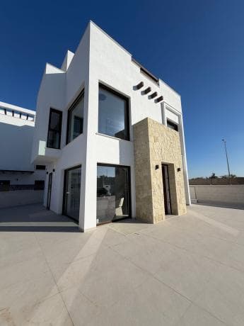 Casa o chalet independiente en Calle Algarrobo, Los Montesinos thumbnail 2