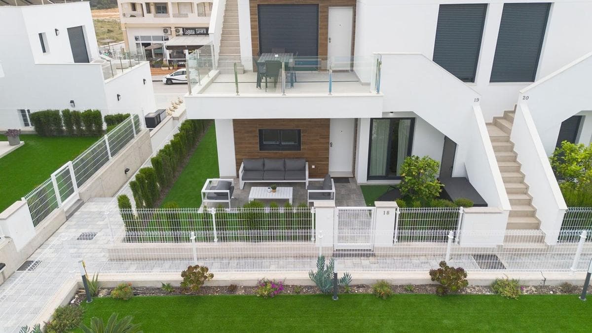 Sale of apartment in Piso en Desamparados-Hurchillo-Torremendo, Orihuela, Orihuela
photo 4