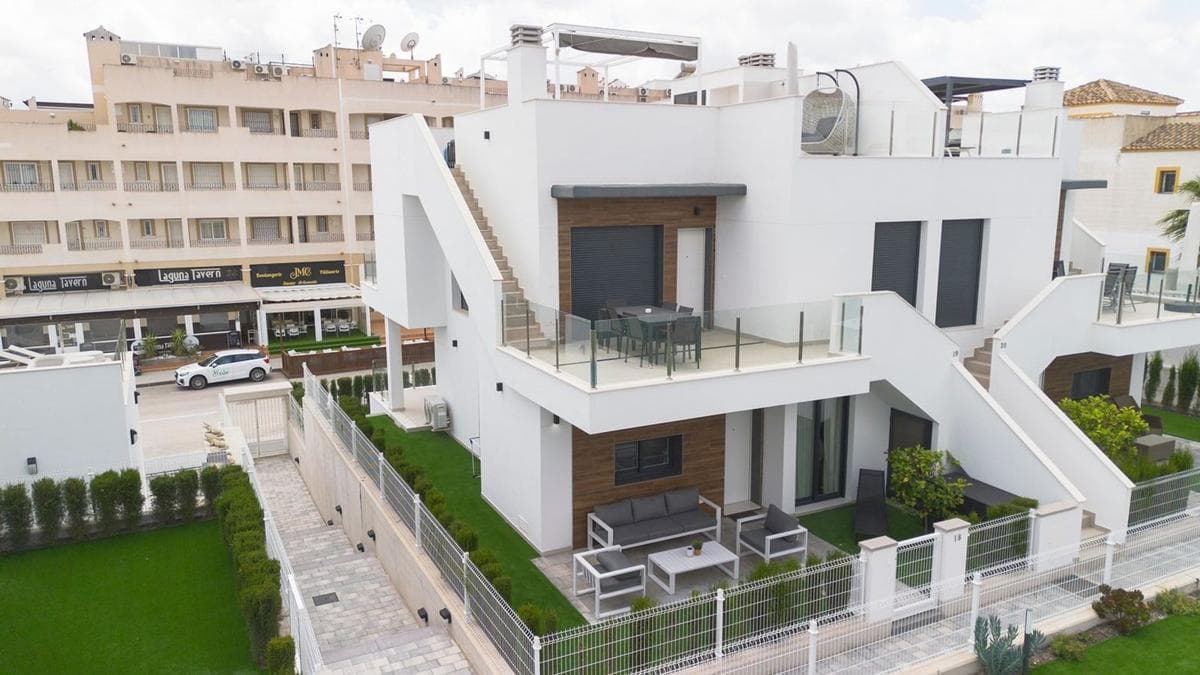 Sale of apartment in Piso en Desamparados-Hurchillo-Torremendo, Orihuela, Orihuela
photo 5