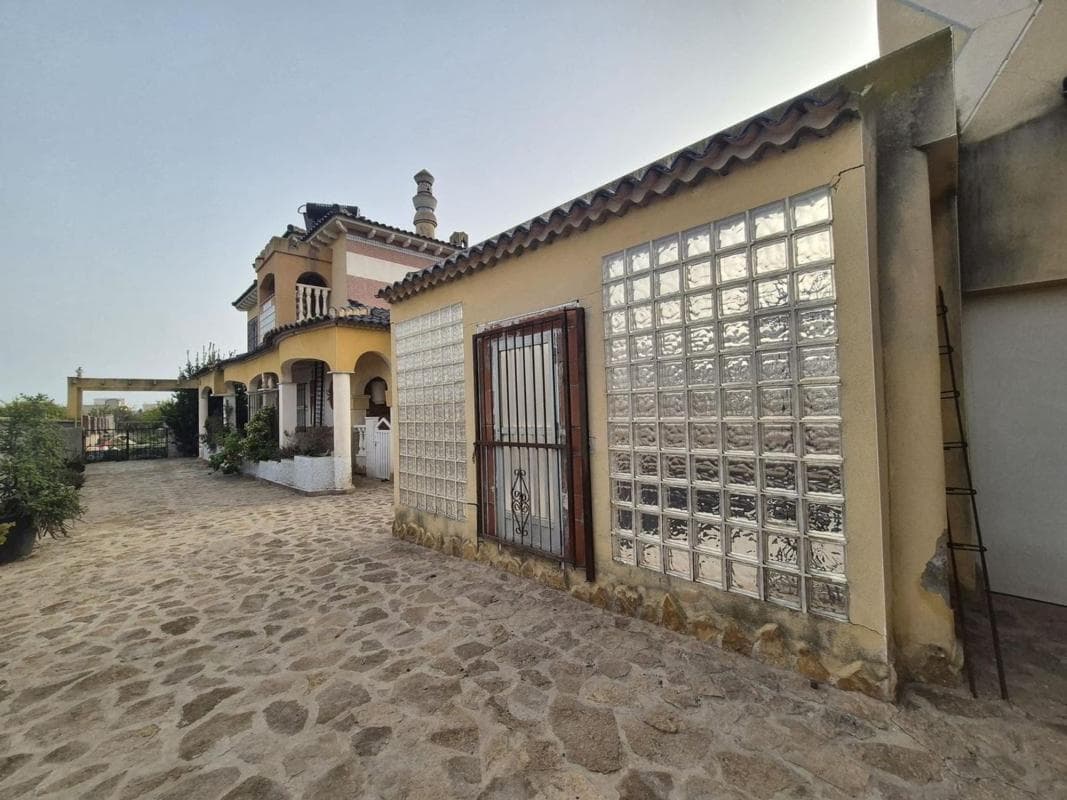 Propiedades en venta y alquiler en España photo 3