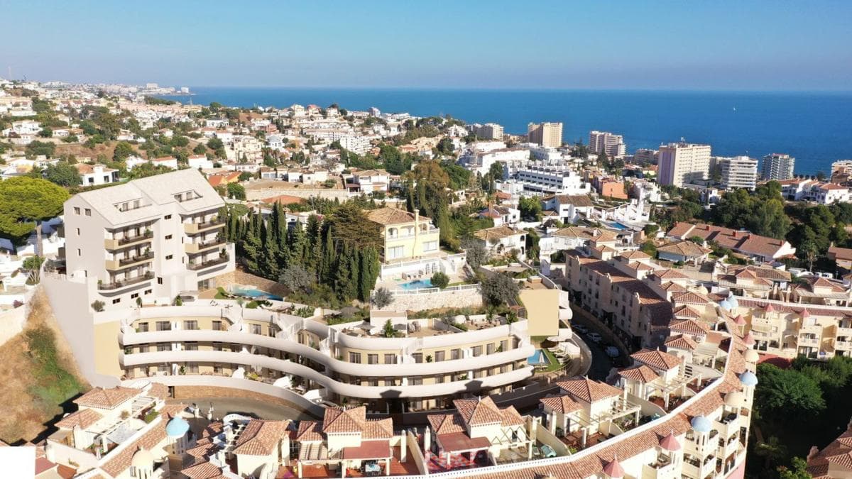 New construction Áticos Seaviews in Fuengirola photo 2