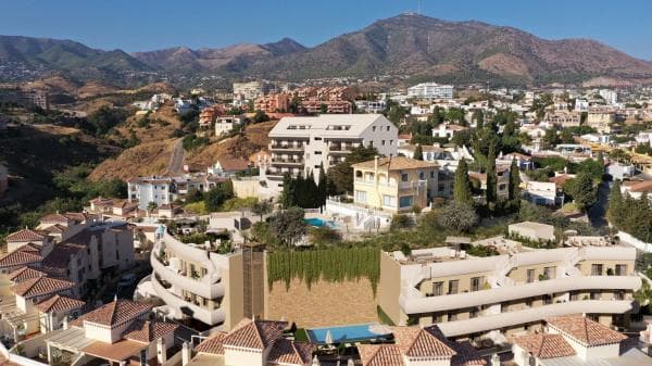 Promocja Áticos Seaviews nowe budownictwo w Fuengirola thumbnail 2