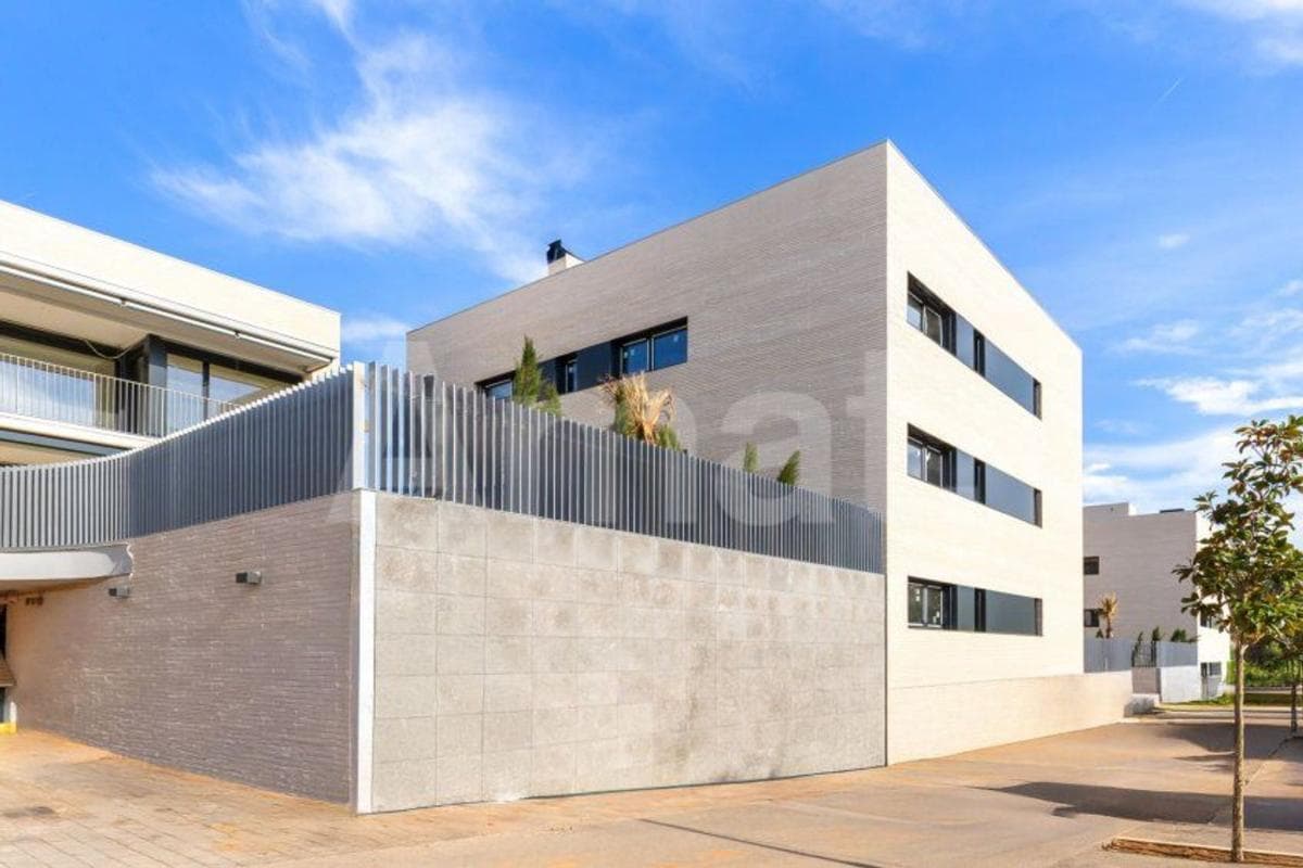 Obra nueva Els Garrofers – Solanes en Sant Just Desvern (Revista) photo 5