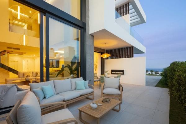 Chalet adosado en The List s/n, Rio Real, Marbella photo 1