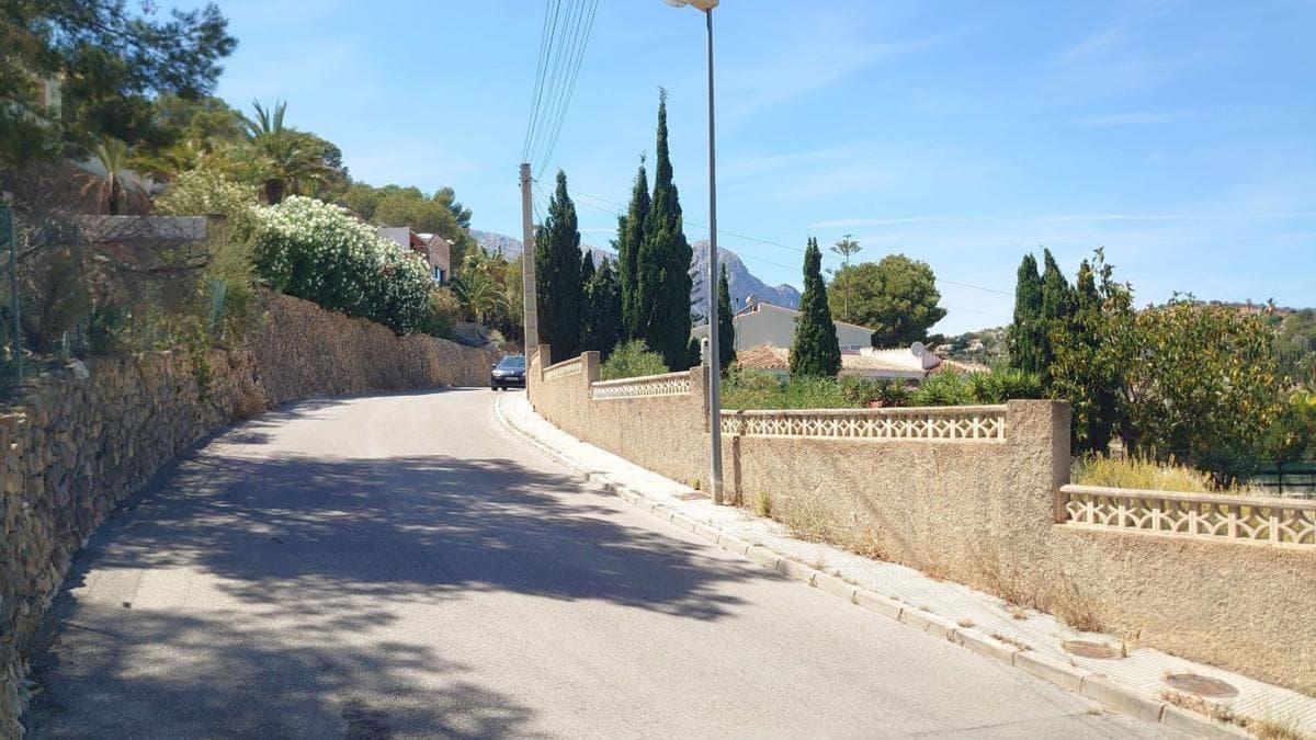 Terreno en venta en La Nucia, Alicante photo 2