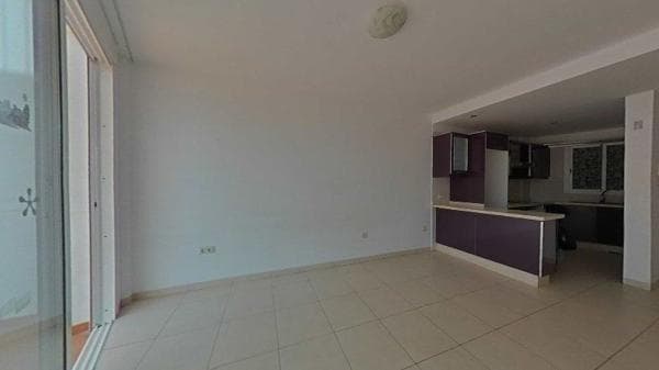 Sale of flat in Piso en Puerto de Santiago, Santiago del Teide, Santiago del Teide
thumbnail 1