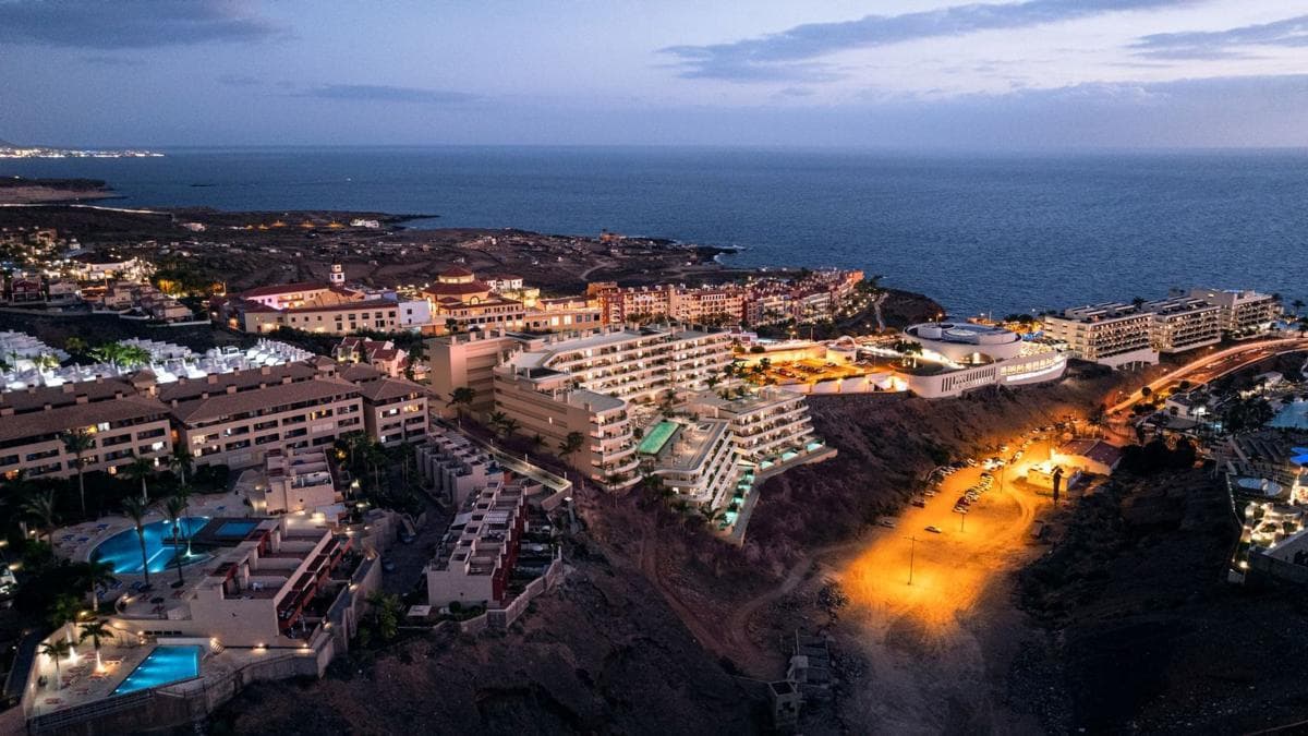 Продажа квартиры на Piso en Avenida Adeje, 300, Playa Paraíso, Adeje, Адехе
photo 4