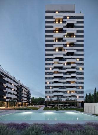 Sale of flat in Piso en Calle Dulce Chacón, 25, Virgen del Cortijo - Manoteras, Madrid, Madrid
thumbnail 1