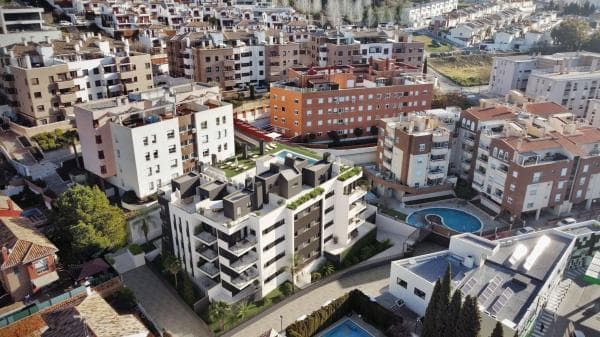 Продажа квартиры на Piso en Cabañeros, 9, Ctra Sierra - Acceso Nuevo Alhambra, Granada, Гранада
photo 1