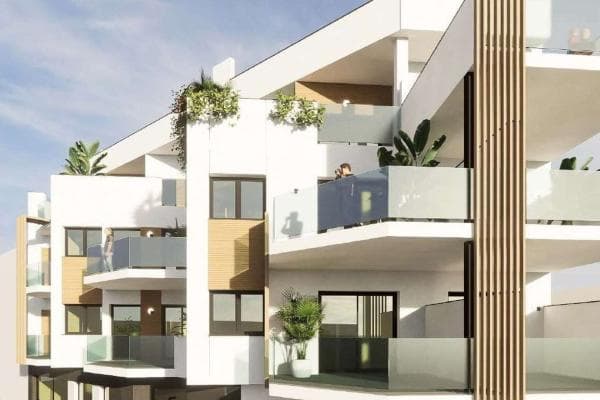 Venta de piso en Piso en Avenida de Poniente, 5, Las Tres Cruces, Armilla, Armilla
thumbnail 2