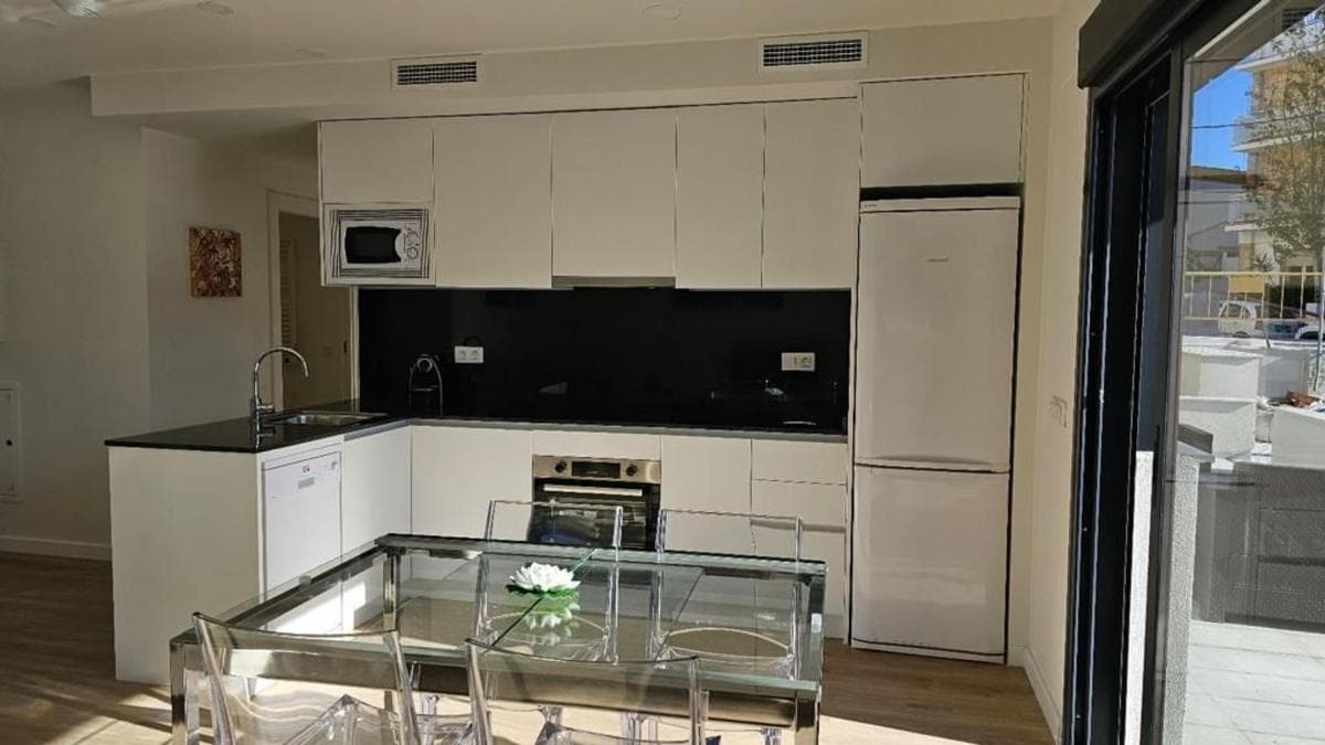 Venta de piso en Piso en Calle del Doctor Fleming, 7, Bardají-Molí de Baix, Cubelles, Cubelles
photo 3