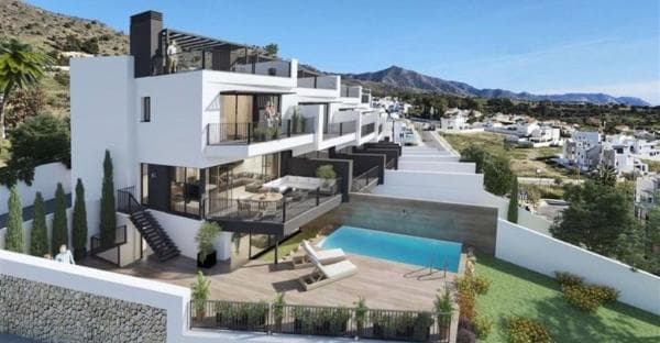 Chalet adosado en Calle londres, 8, Capistrano, Nerja thumbnail 1