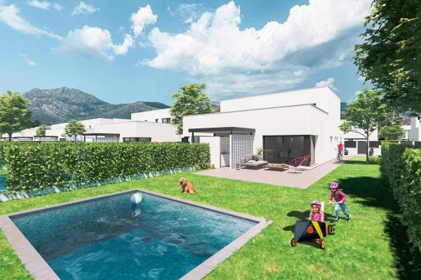 Chalet pareado en Avenida De los Canteros, 3, Cerceda thumbnail 2