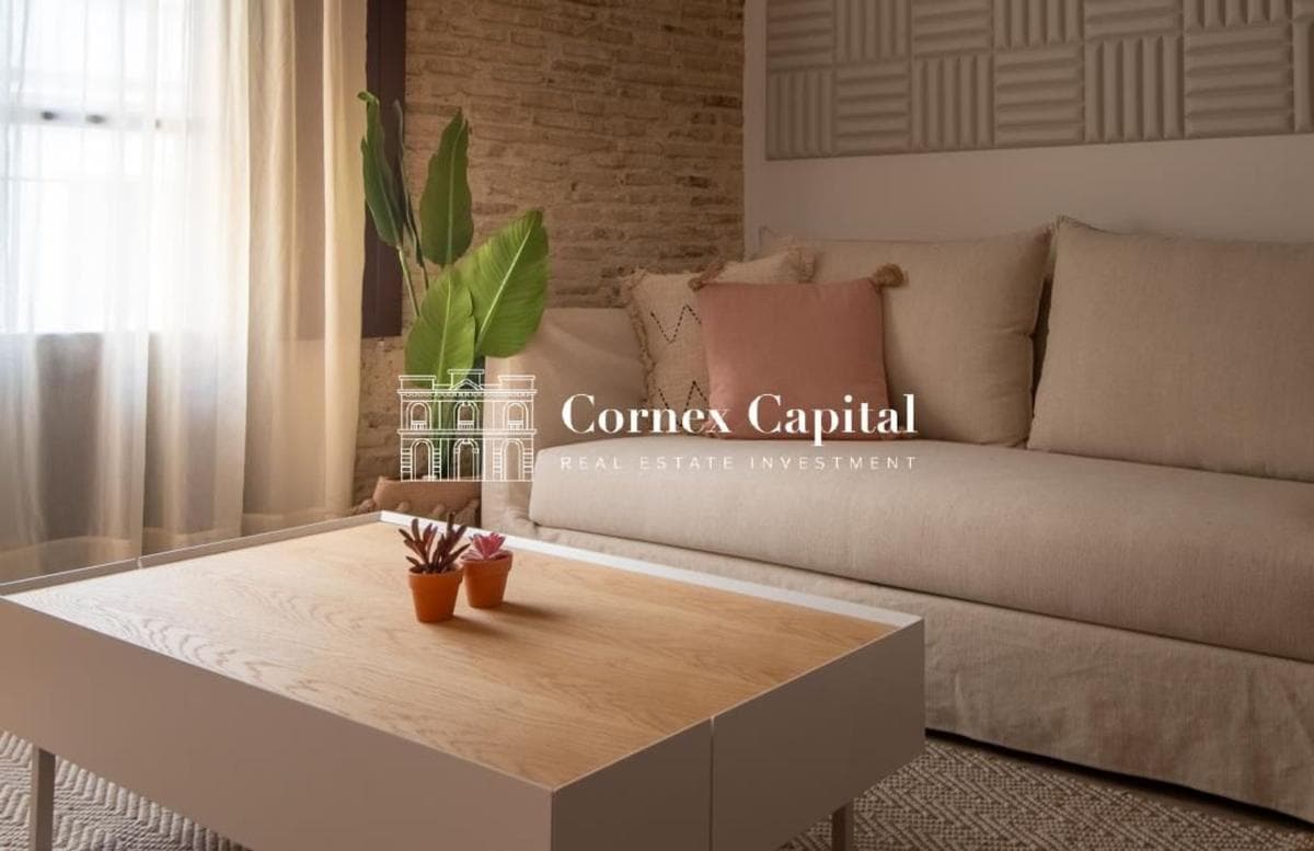 Sale of apartment in Piso en Ronda Sant Antoni, 21, Sant Antoni, Barcelona, Barcelona
photo 4