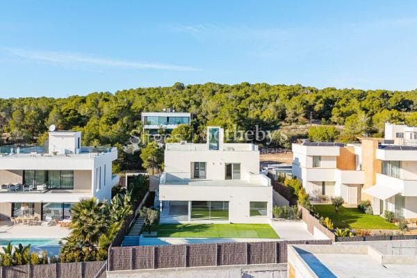 Casa o chalet independiente en Calle Margarida Xirgu, 42, La Plana, Sitges thumbnail 2